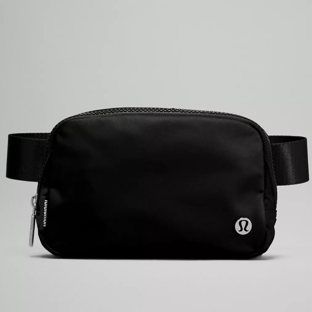 Lululemon Black 1L Belt Bag